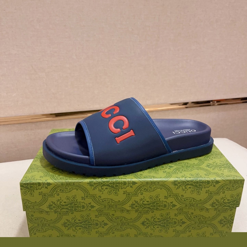 G*u*i slippers